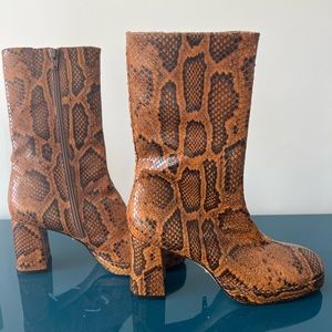 Miista Carlota ankle boots